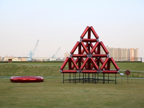 MIRROR TOWER