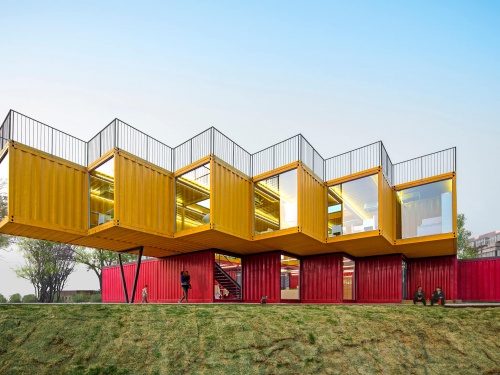 CONTAINER STACK PAVILION